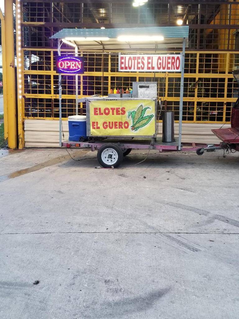 Elotes El Guero | restaurant | 420 W Illinois Ave, Dallas, TX 75224, USA | 4692743778 OR +1 469-274-3778