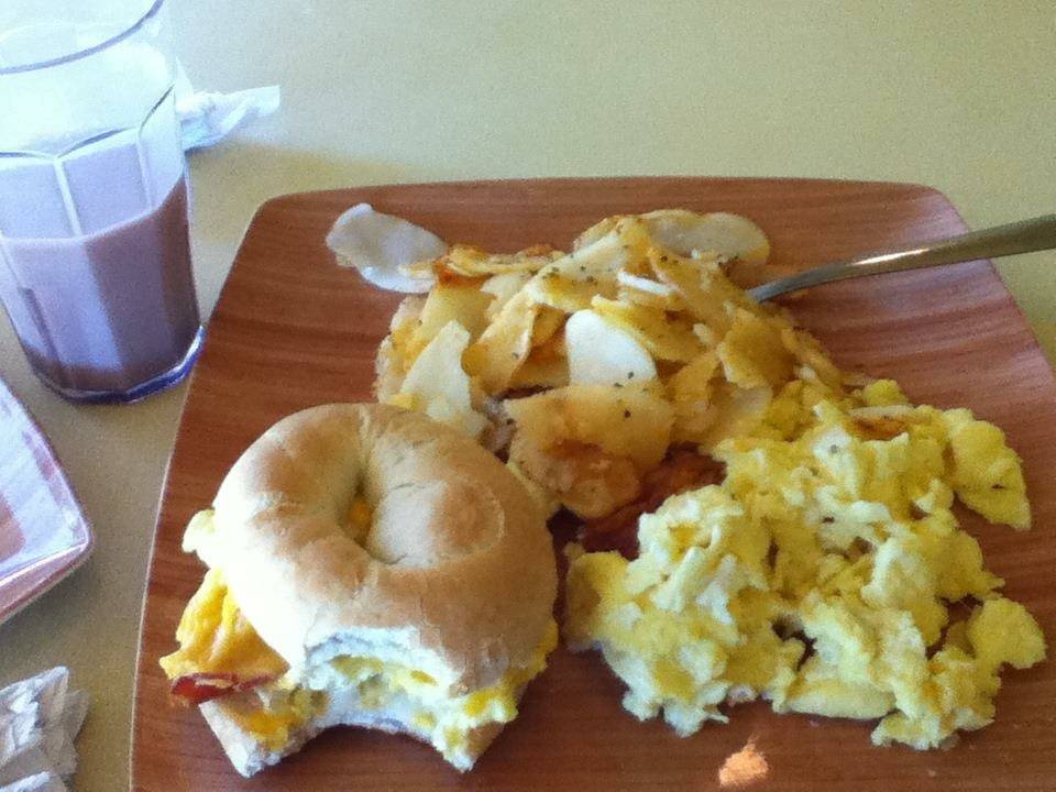 Juniper Dining | restaurant | 12030 USF Beard Drive, Tampa, FL 33617, USA | 8139746402 OR +1 813-974-6402