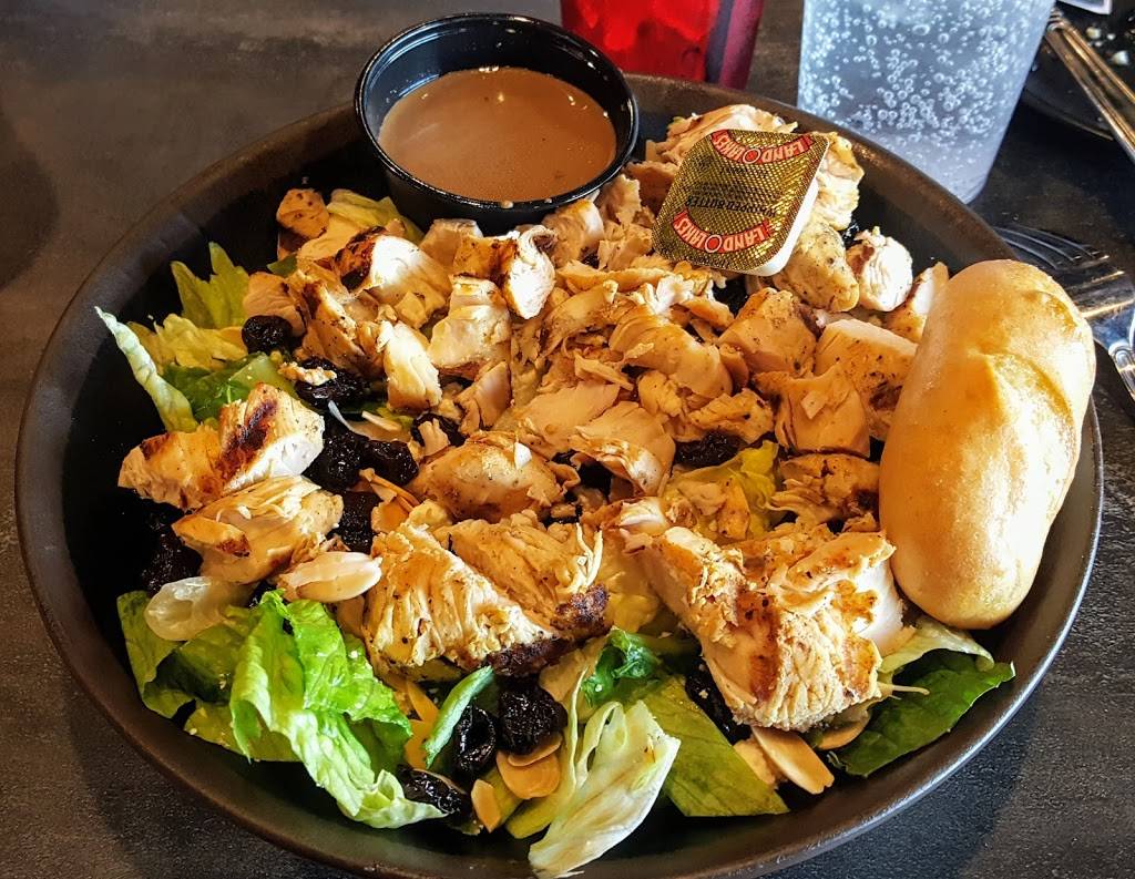 The Famous Restaurant | restaurant | 953 S Main St, Centerville, OH 45459, USA | 9379512422 OR +1 937-951-2422