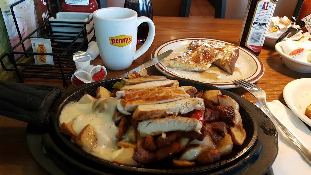 Dennys | restaurant | 7120 S Cockrell Hill Rd, Dallas, TX 75236, USA | 9722964033 OR +1 972-296-4033