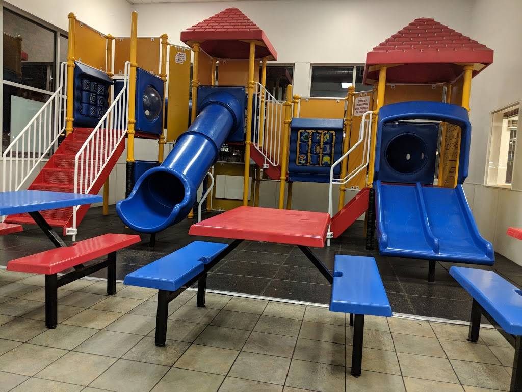 Arctic Circle | restaurant | 1266 N Redwood Rd, Saratoga Springs, UT 84045, USA | 8017669636 OR +1 801-766-9636