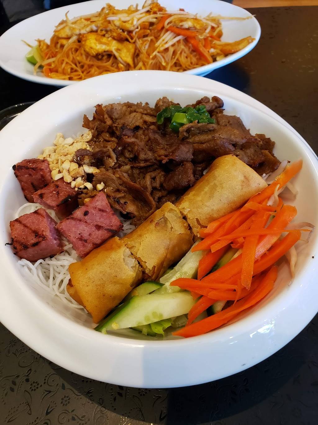 Nguyens Vietnamese | restaurant | 400 Speedvale Ave W, Guelph, ON N1H 8H3, Canada | 5192653395 OR +1 519-265-3395