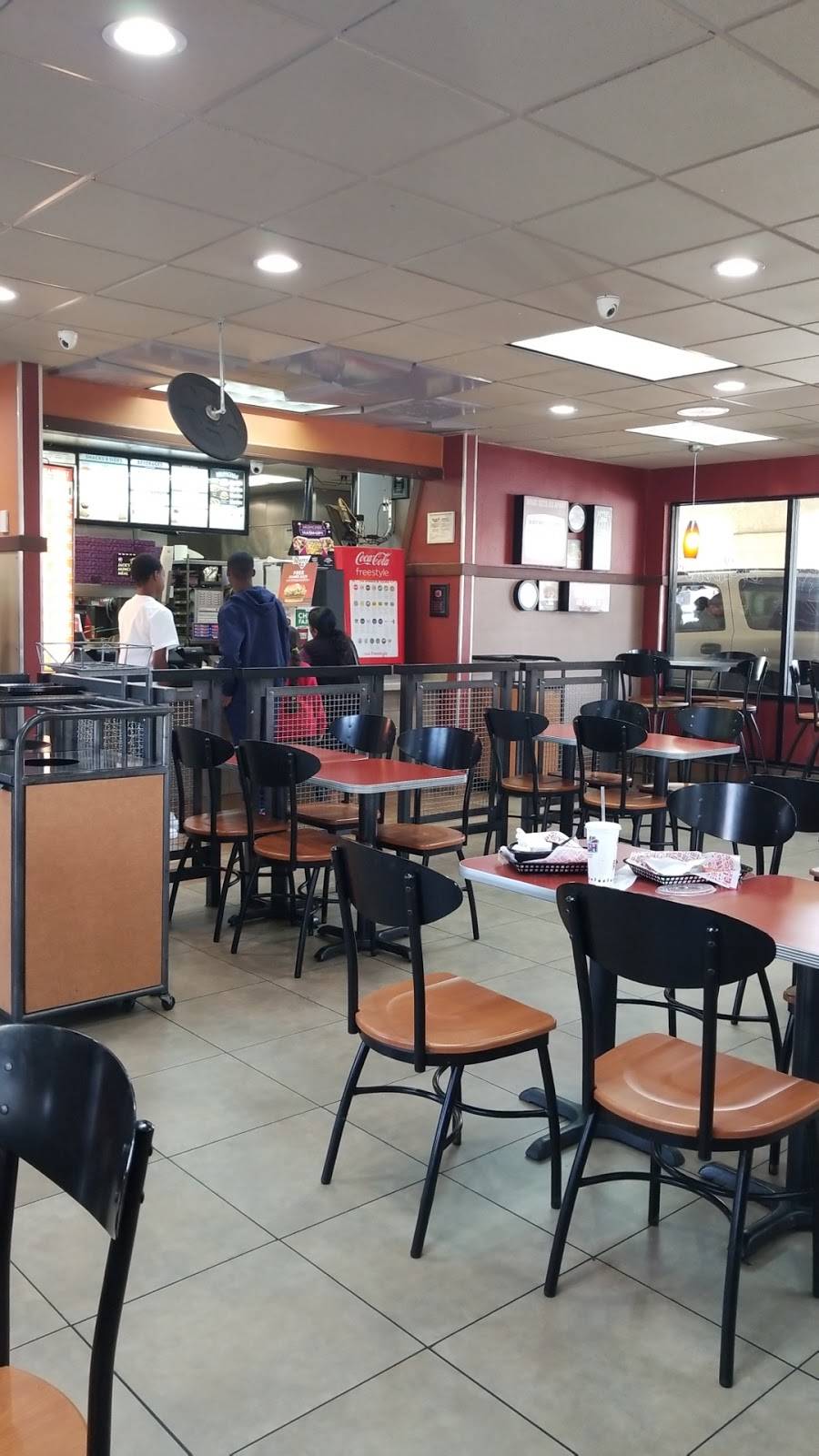 Jack in the Box | restaurant | 7930 Rosecrans Ave, Paramount, CA 90723, USA | 5626336232 OR +1 562-633-6232