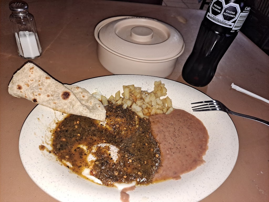 El Rincon De Veronica | restaurant | 230 Washington St, Eagle Pass, TX 78852, USA | 8307733301 OR +1 830-773-3301