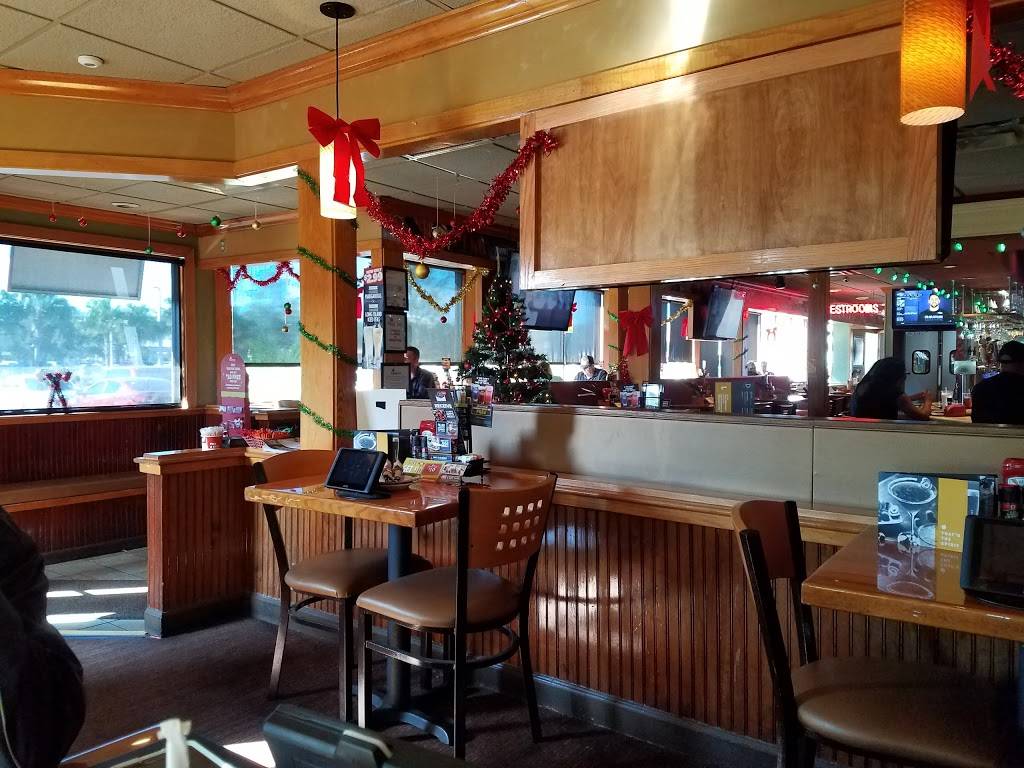 Applebees Grill + Bar | restaurant | 5110 E Bay Dr, Clearwater, FL 33764, USA | 7275396388 OR +1 727-539-6388