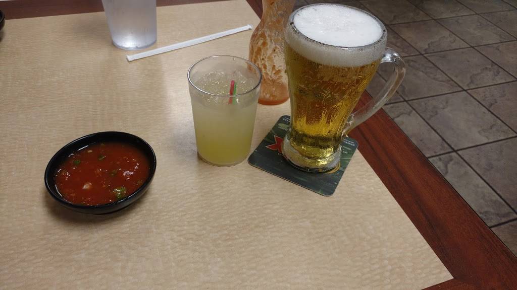 El Gallo Mexican Restaurant And Cantina | restaurant | 3501 SW Topeka Blvd, Topeka, KS 66611, USA | 7852669420 OR +1 785-266-9420