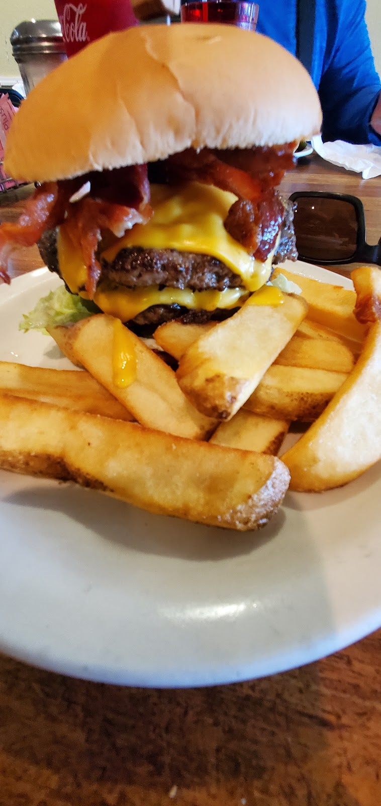 Skyline Cafe | cafe | 618 Mena St, Mena, AR 71953, USA | 4793945152 OR +1 479-394-5152