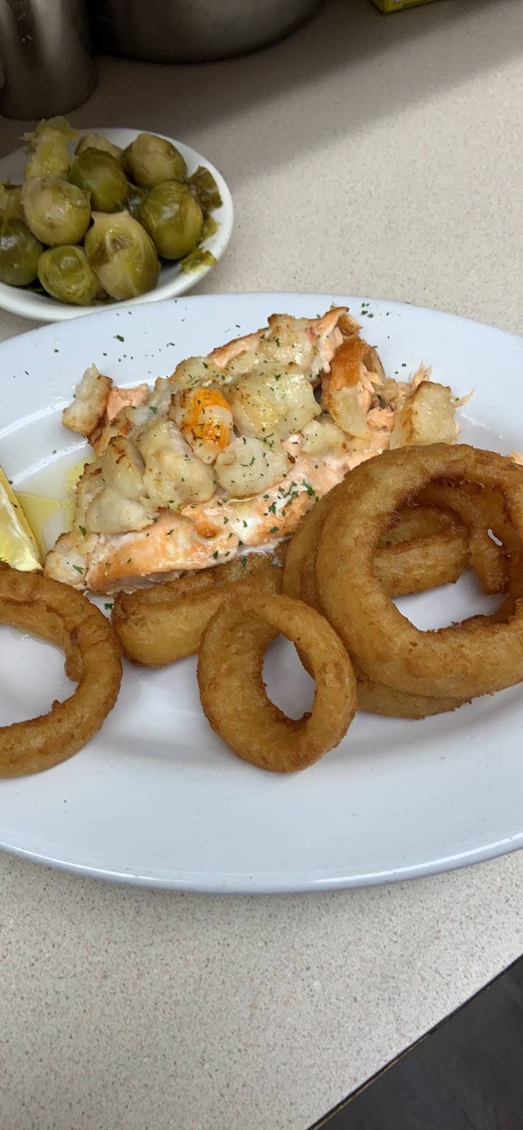 North East Family Restaurant | restaurant | 2240 Pulaski Hwy, North East, MD 21901, USA | 4106567749 OR +1 410-656-7749