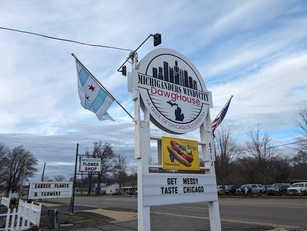 Michiganders WindyCity Dawghouse | restaurant | 8712 Portage Rd, Portage, MI 49002, USA | 2694927757 OR +1 269-492-7757