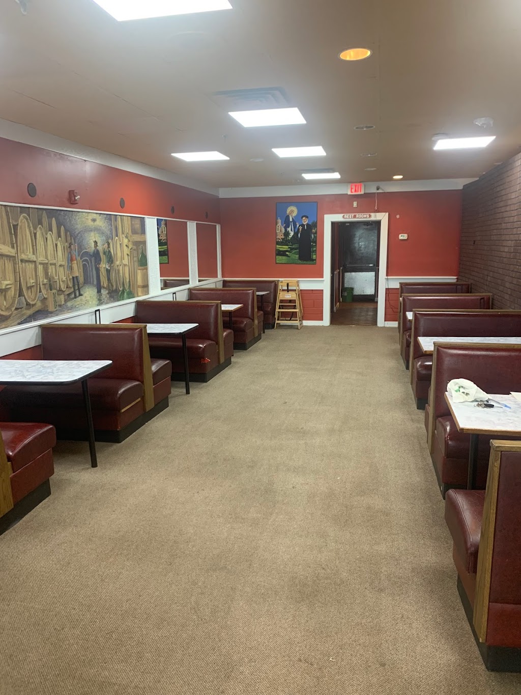 Royal Pizza of Pembroke | restaurant | 125 Church St STE 150, Pembroke, MA 02359, USA | 7812031718 OR +1 781-203-1718