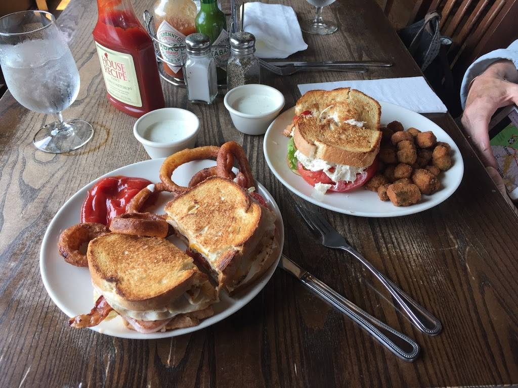 McLindons Restaurant | restaurant | 300 Golf Course Ln, Taylorsville, NC 28681, USA | 8286327502 OR +1 828-632-7502