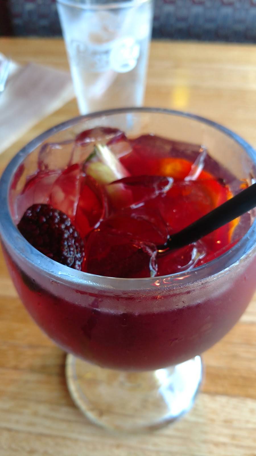 Applebees Grill + Bar | restaurant | 571 Branchlands Blvd, Charlottesville, VA 22901, USA | 4349745596 OR +1 434-974-5596