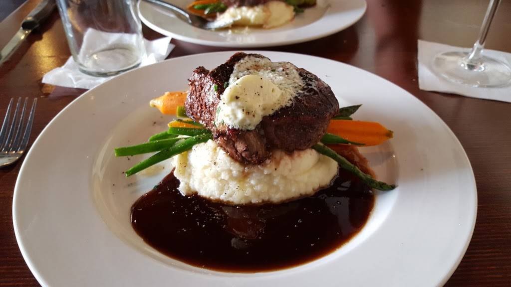 9 Elm American Bistro | restaurant | 9 Elm St, Danvers, MA 01923, USA | 9787749436 OR +1 978-774-9436