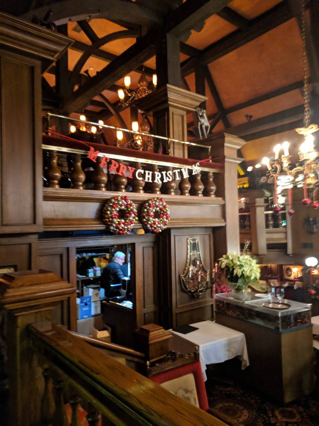 La Castile | restaurant | 2179 Dundas St E, Mississauga, ON L4X 1M3, Canada | 9056251137 OR +1 905-625-1137