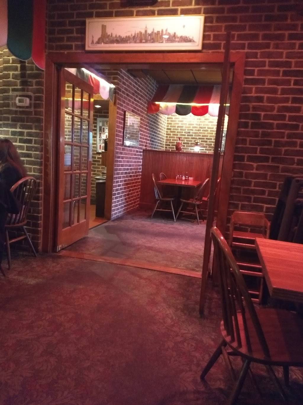 Vinnys New York Pizza Co | restaurant | 8841 Seminole Trail, Ruckersville, VA 22968, USA | 4349854731 OR +1 434-985-4731