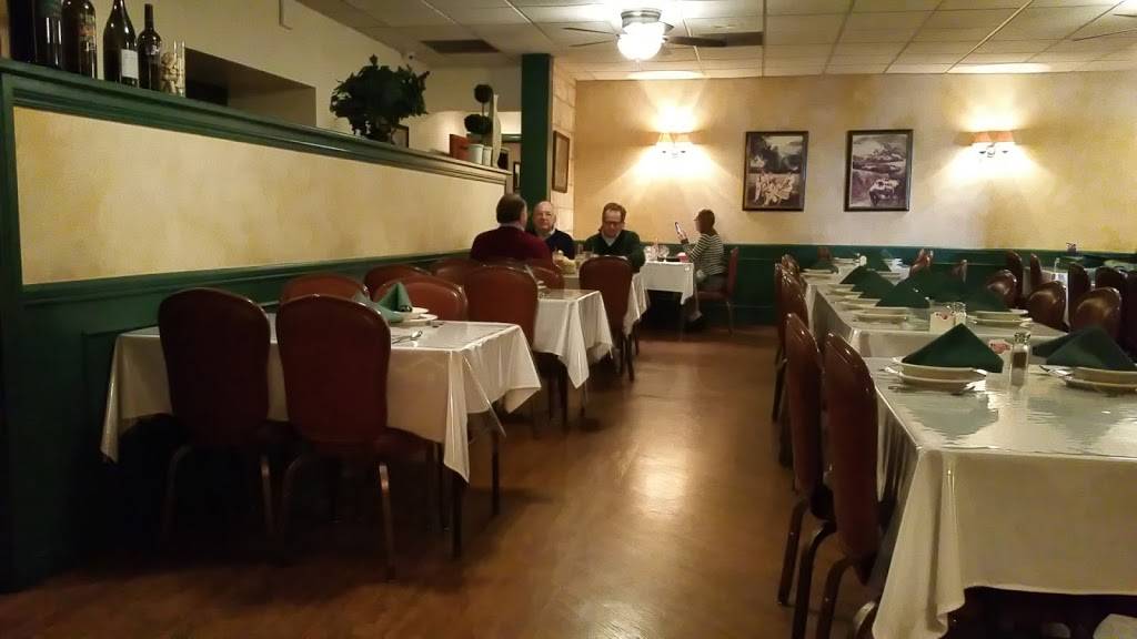 Benjis French Basque Restaurant | restaurant | 4001 Rosedale Hwy, Bakersfield, CA 93308, USA | 6613280400 OR +1 661-328-0400