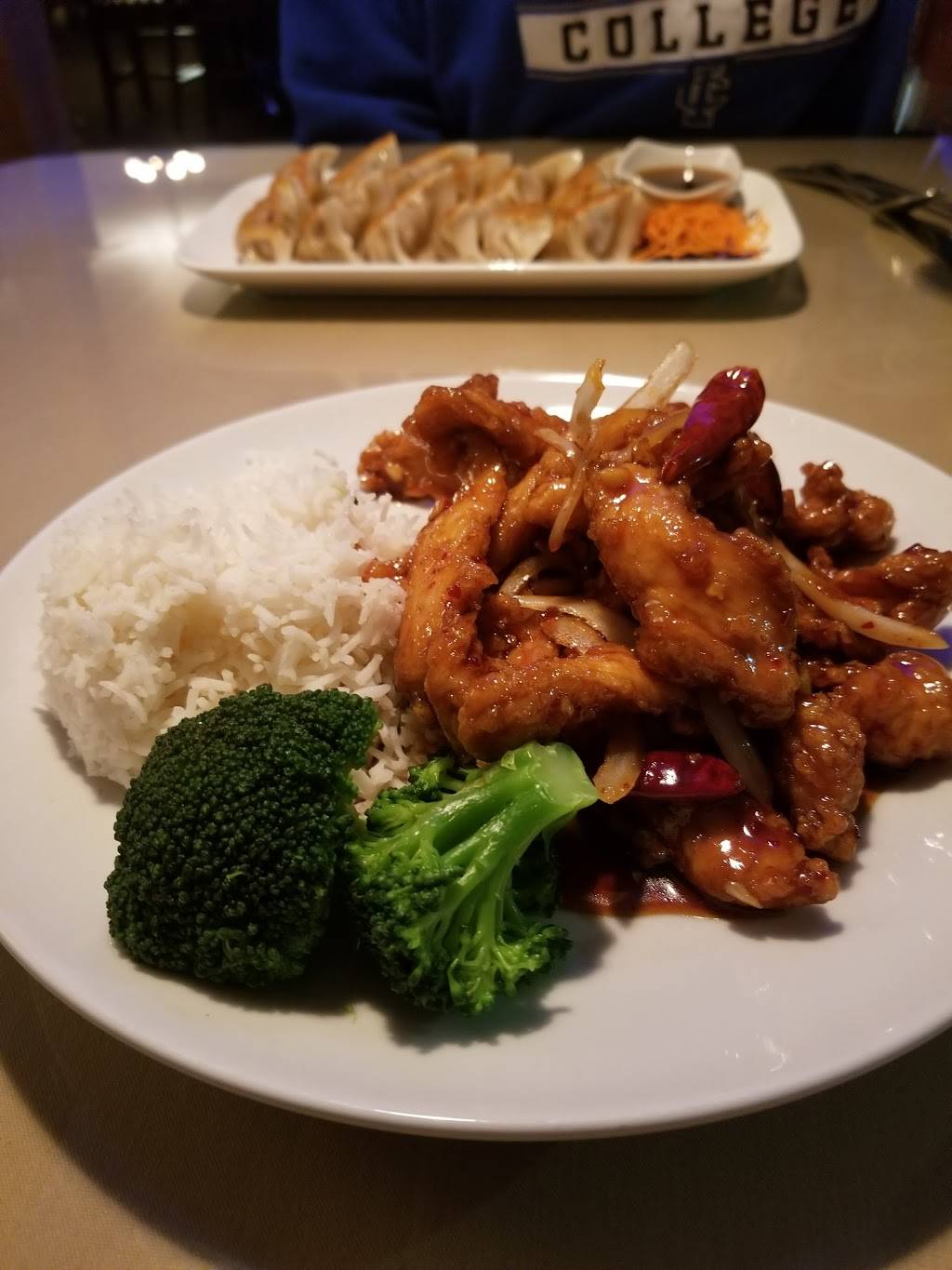 James Home Kitchen | restaurant | 2901 Chatham Rd, Springfield, IL 62704, USA | 2176792006 OR +1 217-679-2006