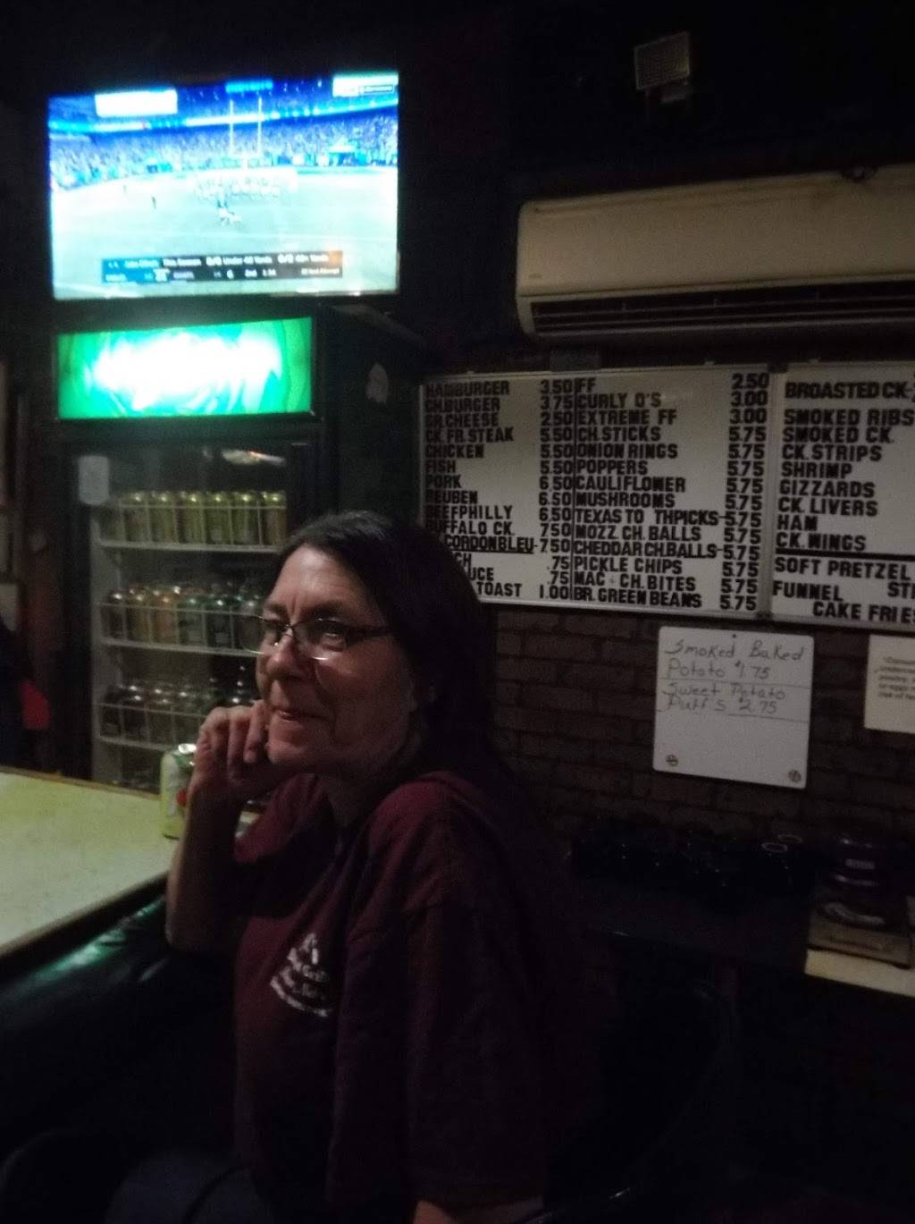 R Ks Bar & Grill | restaurant | 159 Center Ave, Malmo, NE 68040, USA | 4026425571 OR +1 402-642-5571