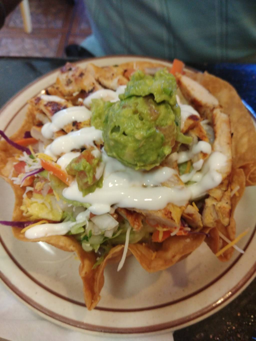 La Valentina Mexican Grill | restaurant | 2719 S Vermont Ave, Los Angeles, CA 90007, USA | 3237344071 OR +1 323-734-4071