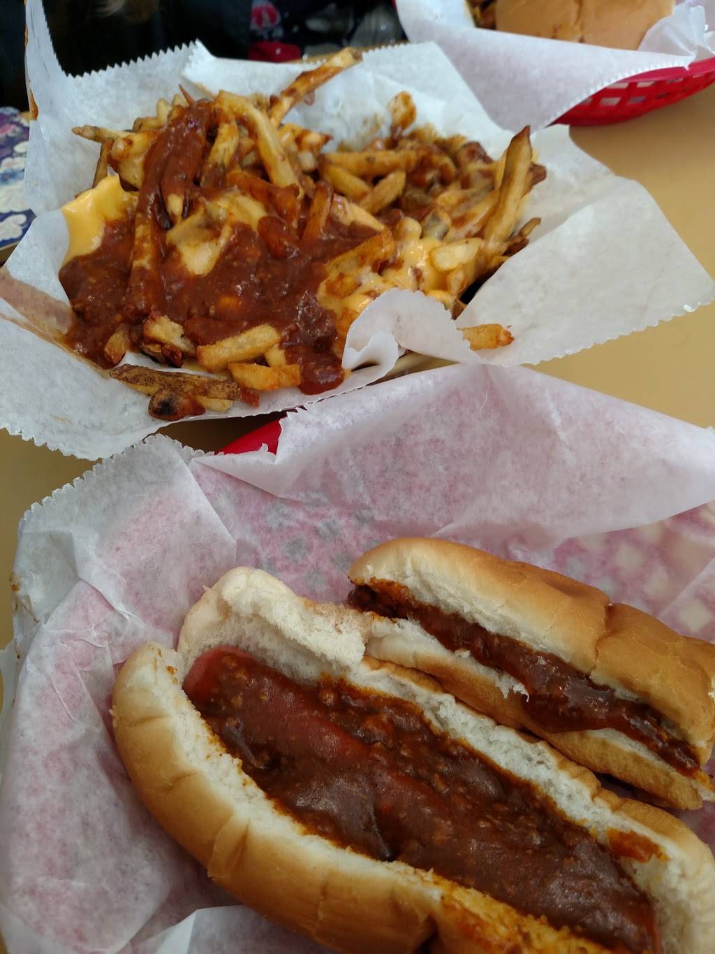 Brighton Hot Dog Shoppe | restaurant | 730 Ohio River Blvd, Rochester, PA 15074, USA | 7247750411 OR +1 724-775-0411