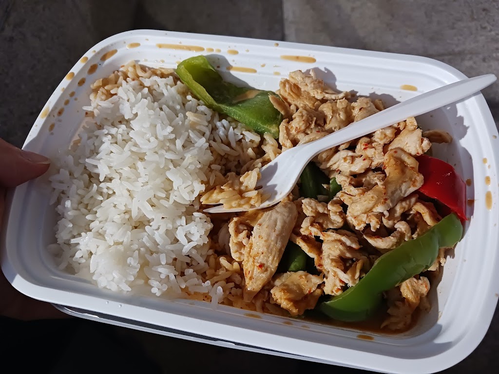 Aroy Dee Thai Kitchen | restaurant | 20 John St, New York, NY 10038, USA | 2125289922 OR +1 212-528-9922