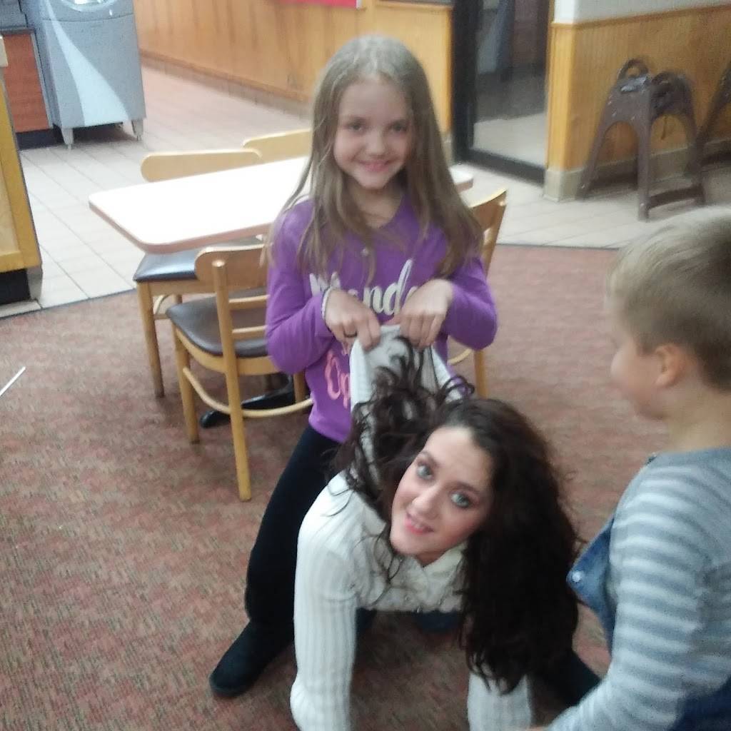 Wendys | restaurant | 1001 Flagship Dr, Kingsport, TN 37663, USA | 4233231708 OR +1 423-323-1708