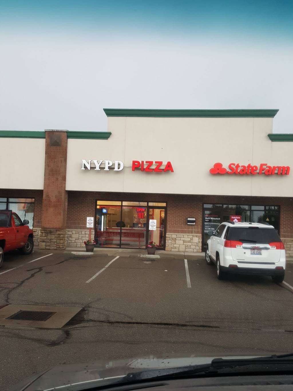N.Y.P.D. Pizza Colerain / Peachgrove | restaurant | 5761 Springdale Rd, Cincinnati, OH 45247, USA | 5135216973 OR +1 513-521-6973