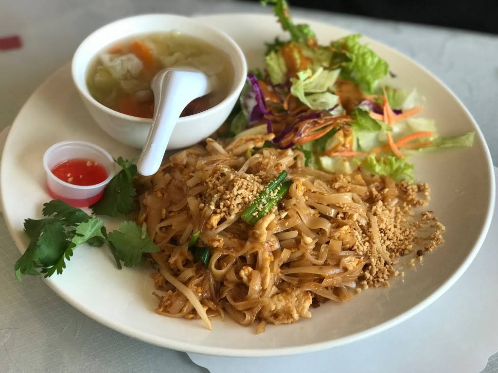 Thai Bamboo | restaurant | 9084 Tampa Ave, Northridge, CA 91324, USA | 8187346610 OR +1 818-734-6610