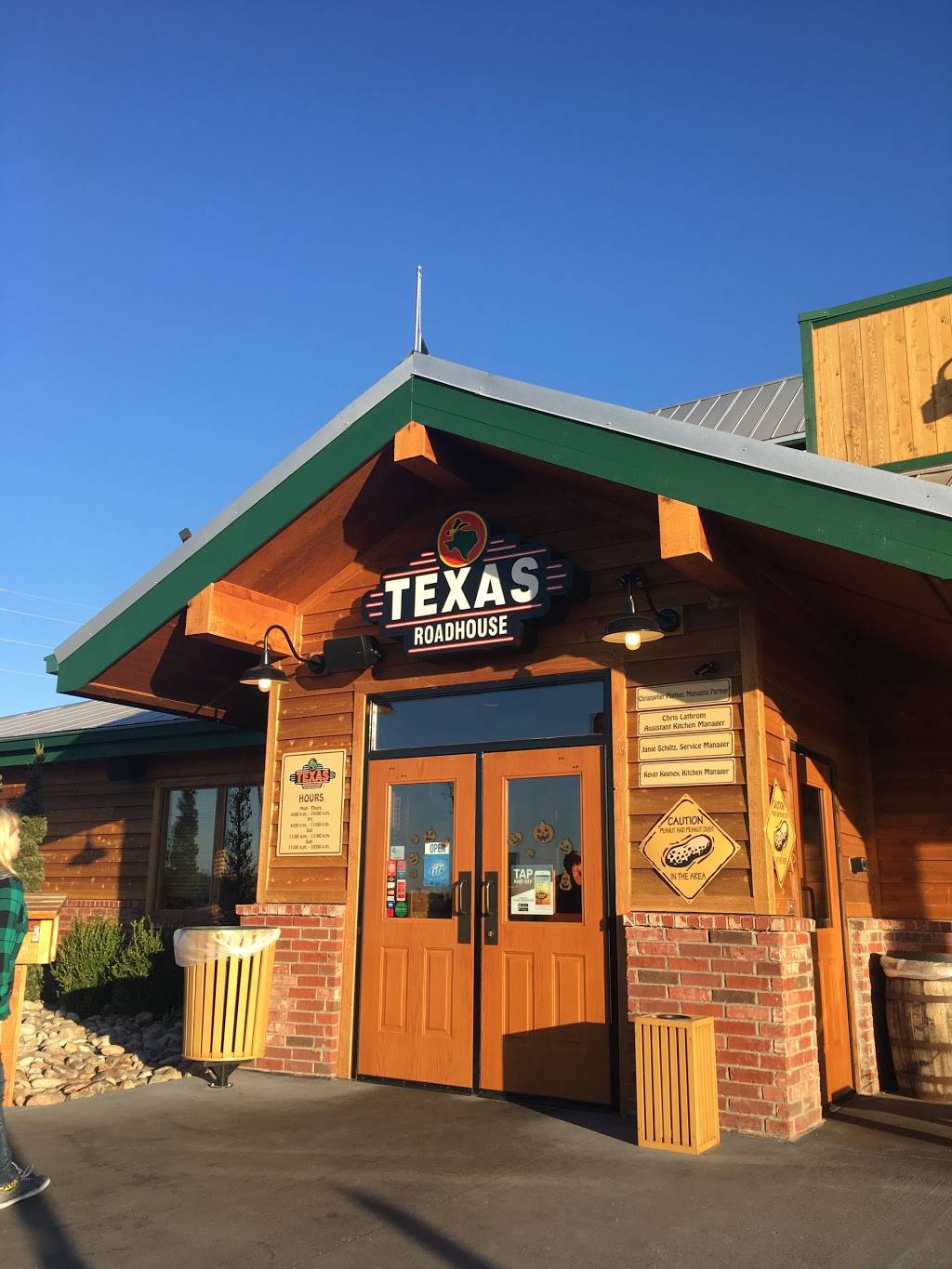 Texas Roadhouse | restaurant | 228 Peculiar Dr, Belton, MO 64012, USA | 8163227427 OR +1 816-322-7427