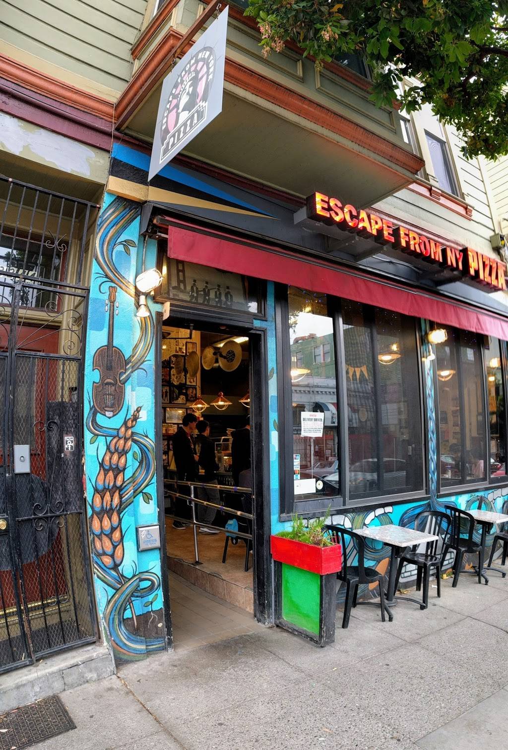 Escape From New York Pizza | meal delivery | 3242 22nd St, San Francisco, CA 94110, USA | 4152060555 OR +1 415-206-0555