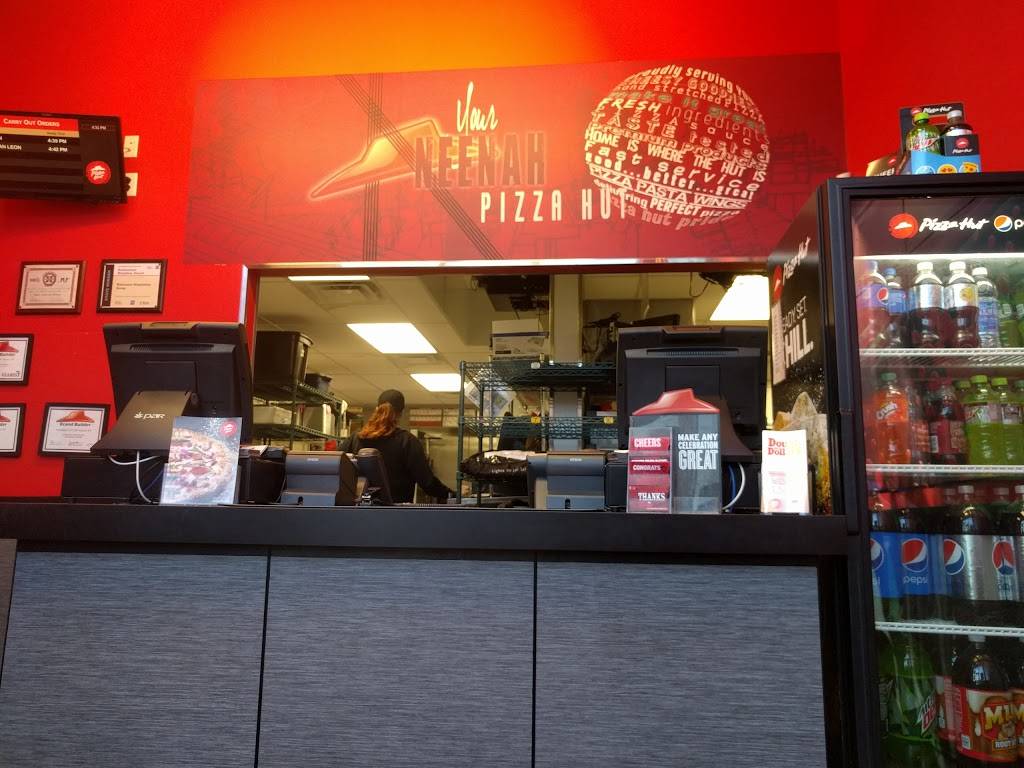 Pizza Hut | meal takeaway | 965 S Green Bay Rd, Neenah, WI 54956, USA | 9207258225 OR +1 920-725-8225