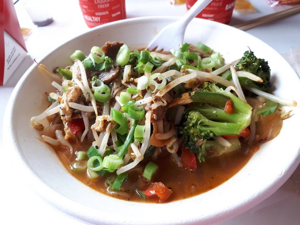 Thaïzone | restaurant | 1899 Boulevard des Laurentides, Laval, QC H7M 1B9, Canada | 4509678424 OR +1 450-967-8424