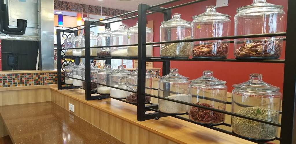 Popeyes Louisiana Kitchen | restaurant | 815 Hutchinson River Pkwy, Bronx, NY 10465, USA | 3472814330 OR +1 347-281-4330