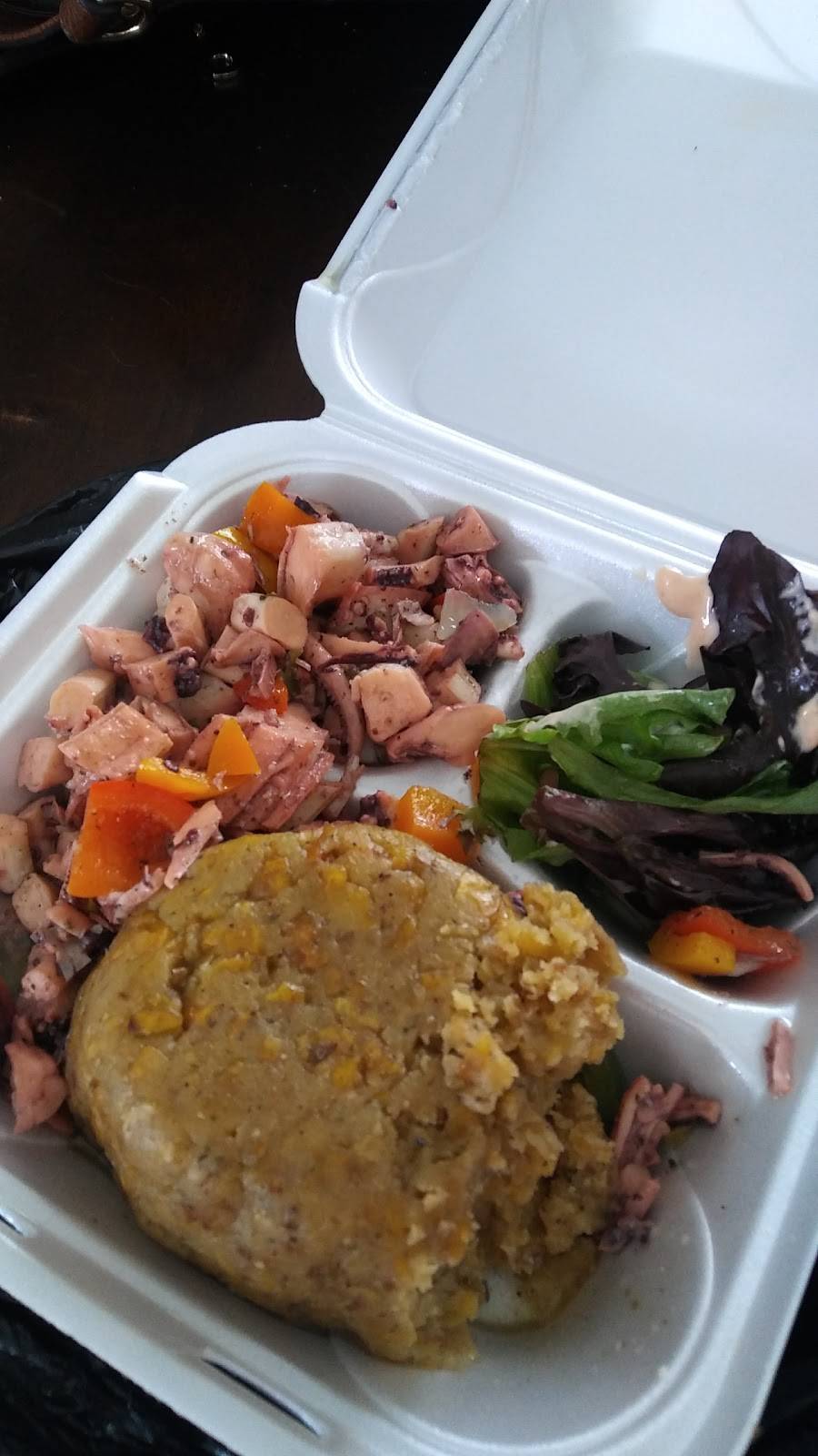 Omis Grill Latin American Food Truck | restaurant | 2630 W Waters Ave, Tampa, FL 33614, USA | 8137585807 OR +1 813-758-5807