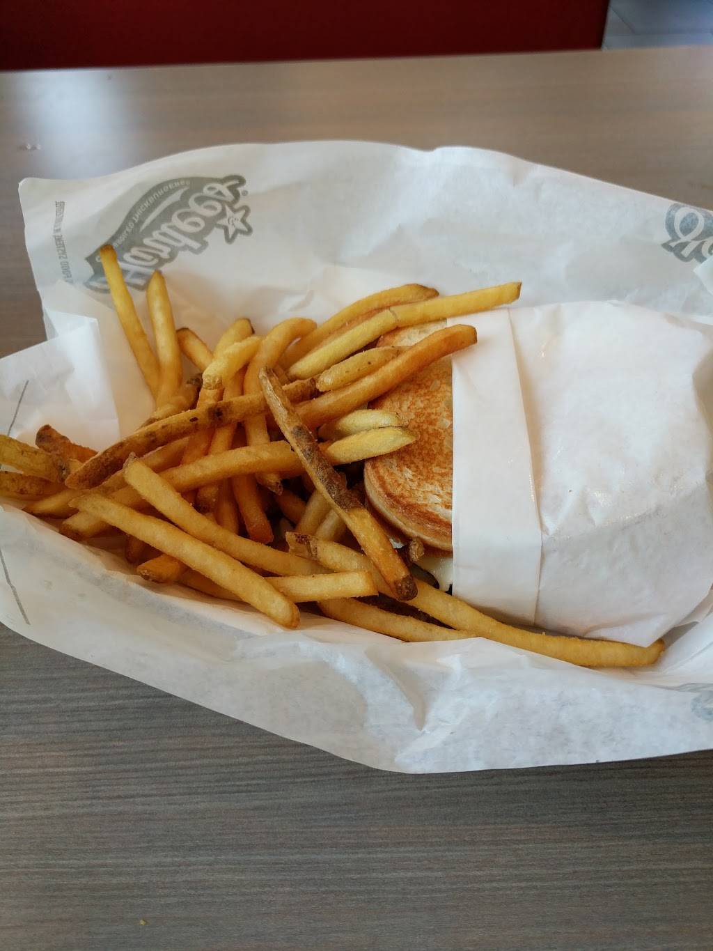 Hardees | restaurant | 2837 US Highway 301 South, Wilson, NC 27893, USA | 2522342954 OR +1 252-234-2954