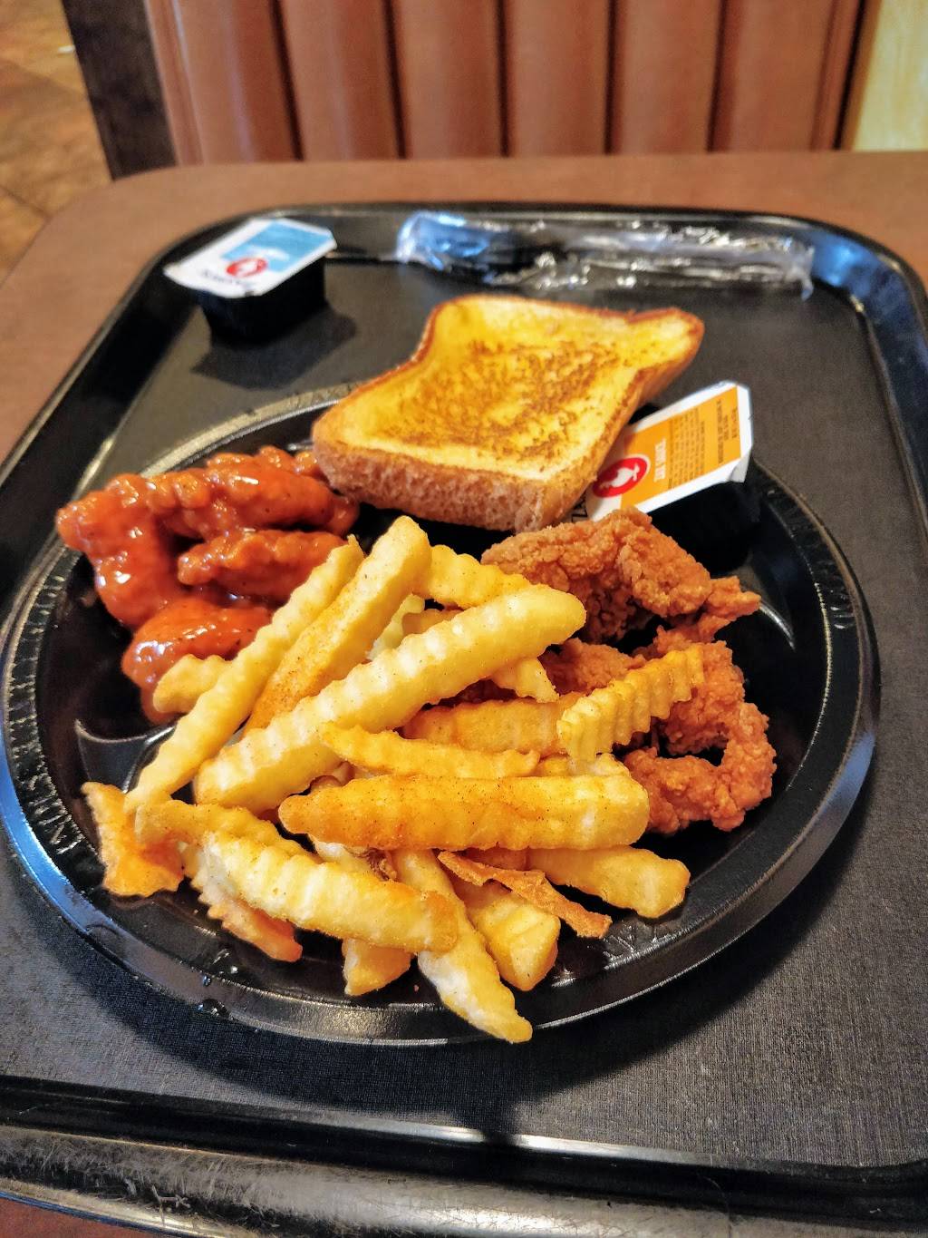 Zaxbys Chicken Fingers & Buffalo Wings | restaurant | 180 Cypress Edge Dr, Palm Coast, FL 32164, USA | 3865972837 OR +1 386-597-2837