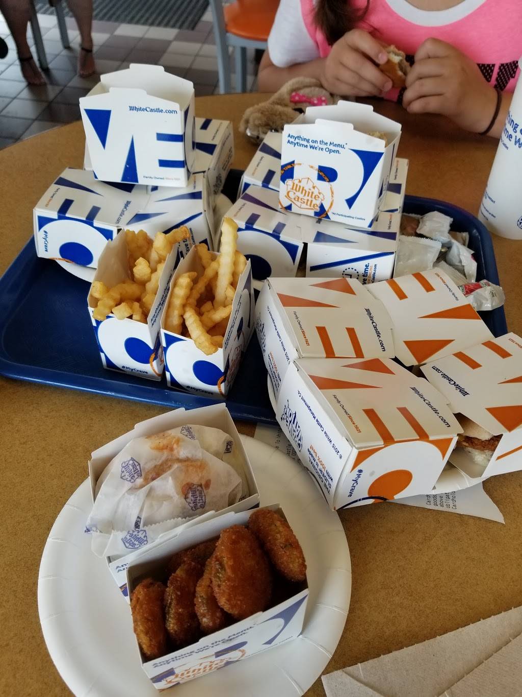 White Castle | restaurant | 7155 Ogden Ave, Berwyn, IL 60402, USA | 7087956811 OR +1 708-795-6811