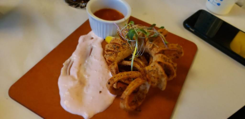 Quai 99 - Restaurant | restaurant | 99 Chemin de la Rive, Longueuil, QC J4H 4C9, Canada | 4506771727 OR +1 450-677-1727