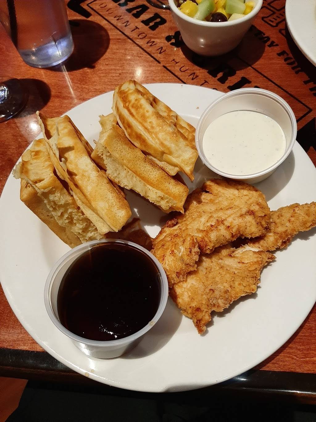 Humphreys Bar and Grill | restaurant | 103 Washington St NE, Huntsville, AL 35801, USA | 2567045555 OR +1 256-704-5555