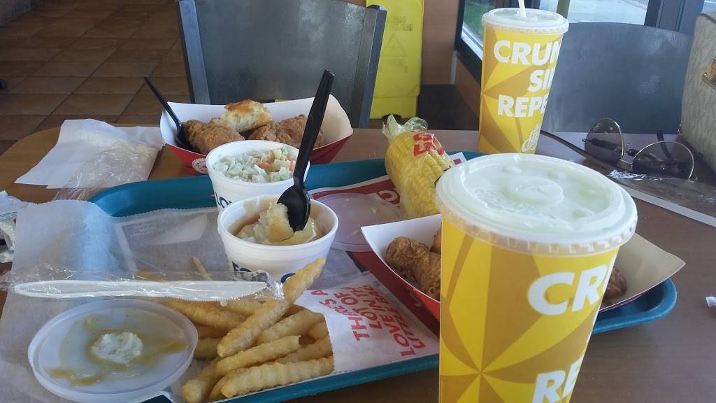 Churchs Chicken | restaurant | 3180 Main St, San Diego, CA 92113, USA | 6192338102 OR +1 619-233-8102