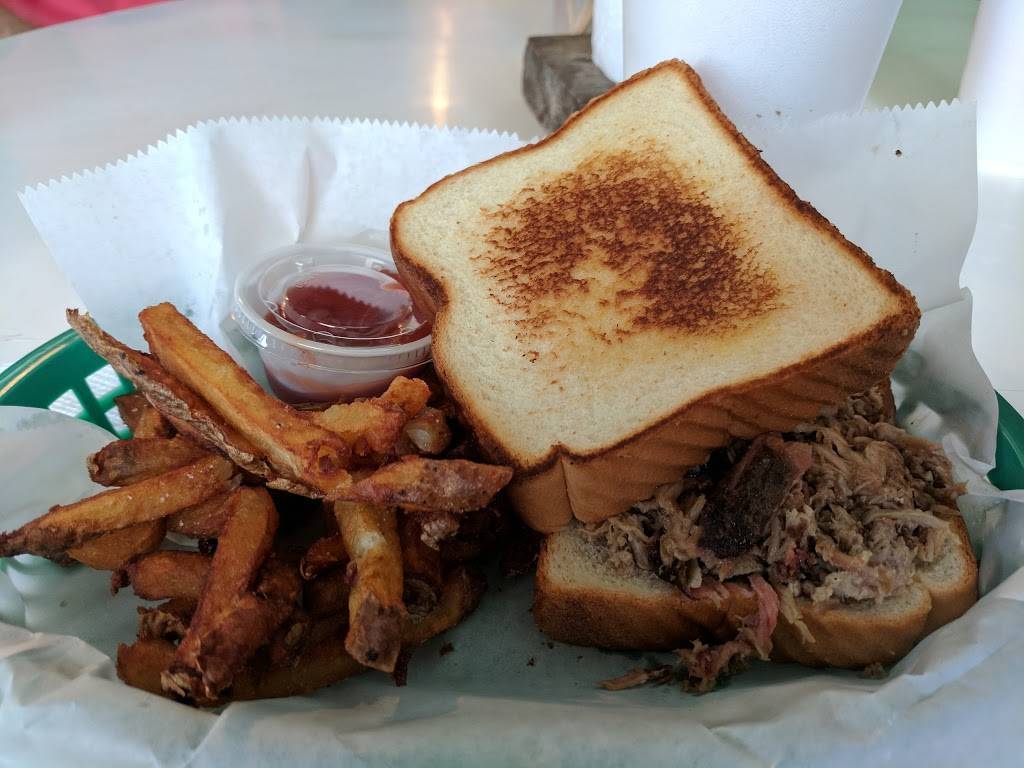 Pops Smokehouse & Grill Antiques | restaurant | 665 Main St, Whitesburg, GA 30185, USA | 7708366153 OR +1 770-836-6153