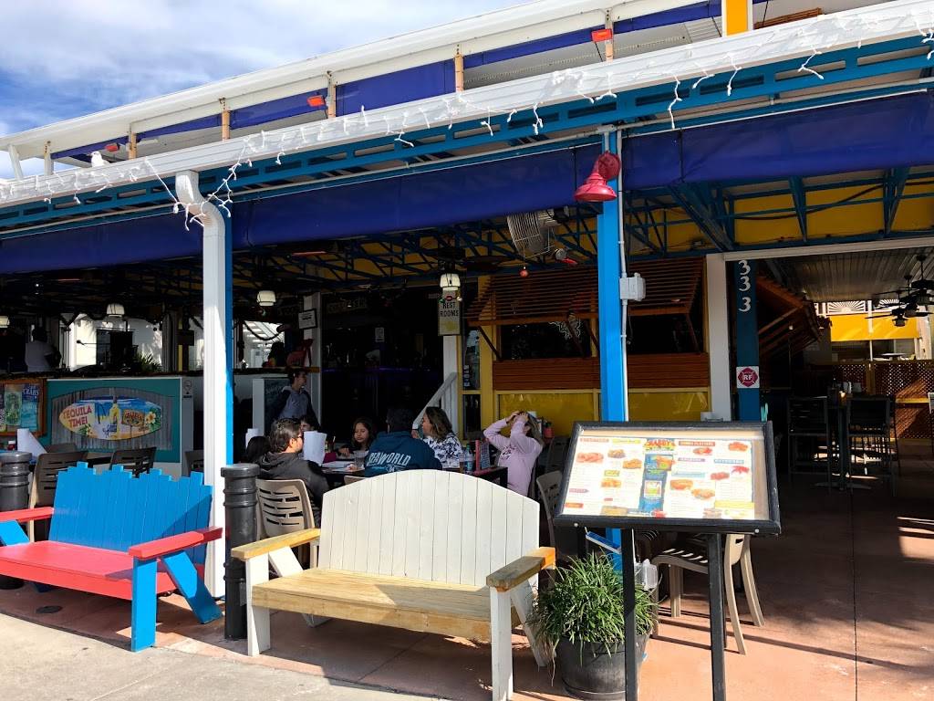 Crabbys Beachwalk Bar & Grill | restaurant | 333 S Gulfview Blvd, Clearwater, FL 33767, USA | 7276082065 OR +1 727-608-2065