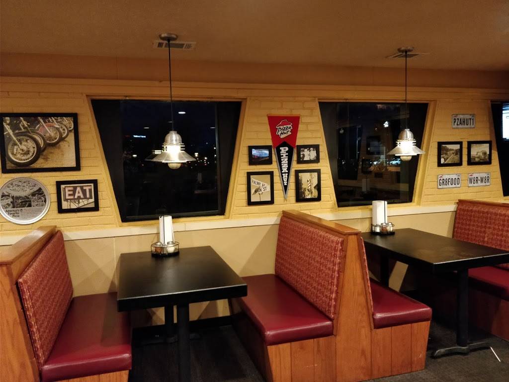 Pizza Hut | restaurant | 18055 Bagley Rd, Middleburg Heights, OH 44130, USA | 4402390991 OR +1 440-239-0991