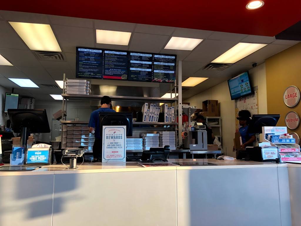 Dominos Pizza | meal delivery | 329 Chicago Ave, Oak Park, IL 60302, USA | 7085248111 OR +1 708-524-8111