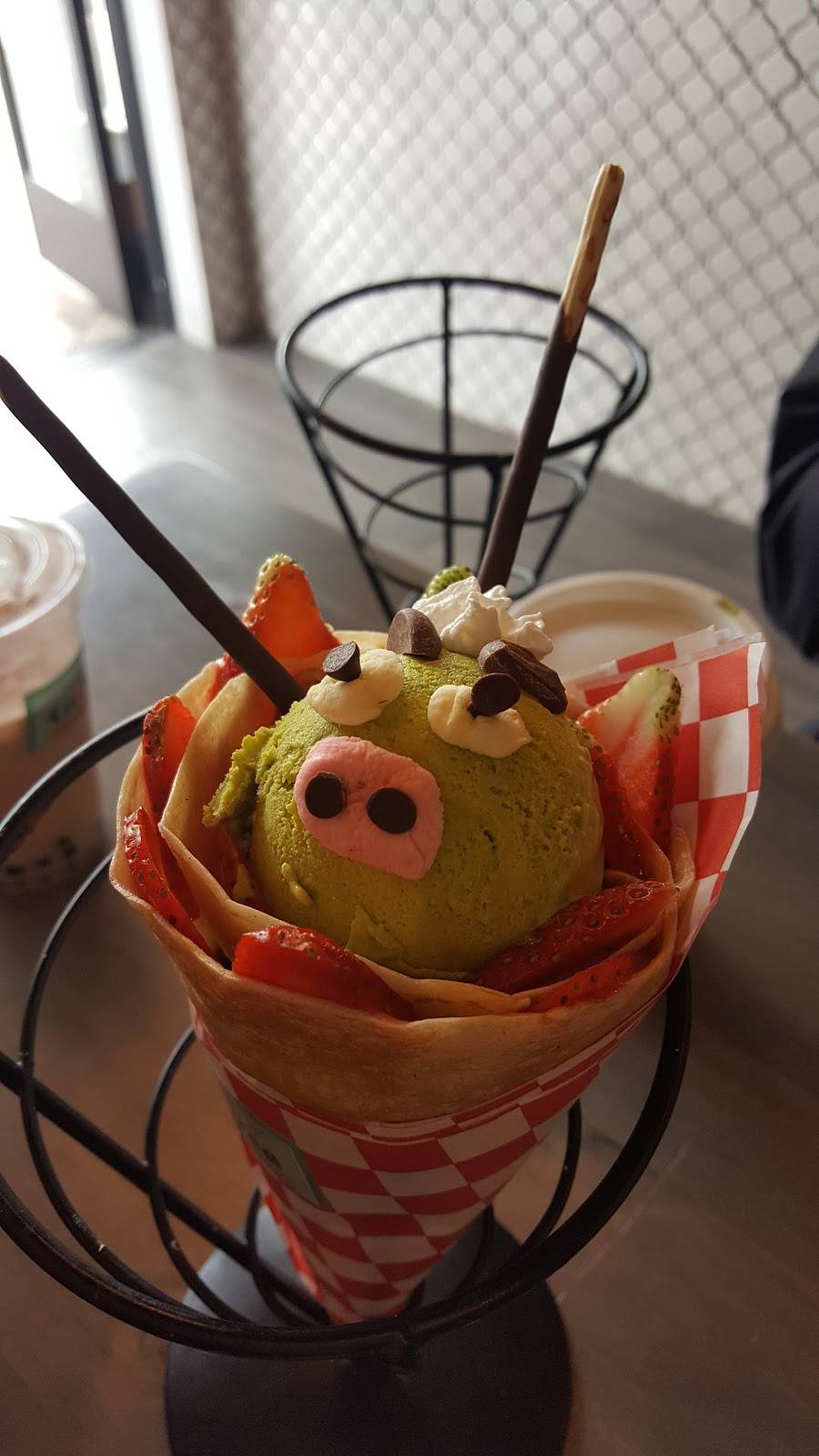 CreaTea Cafe and Desserts | cafe | 1001 Garnet Ave, San Diego, CA 92109, USA | 8587320040 OR +1 858-732-0040