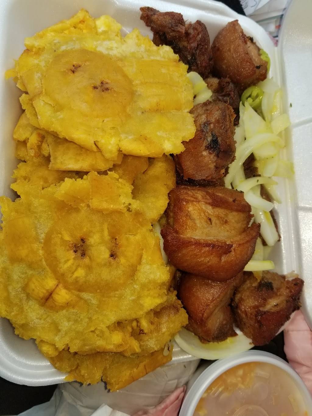 Bs Island Kitchen | restaurant | 6016 N 40th St A, Tampa, FL 33610, USA | 8132381500 OR +1 813-238-1500