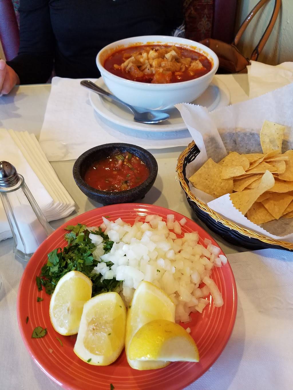 La Estrella | restaurant | 2363 Whitson St, Selma, CA 93662, USA | 5593189396 OR +1 559-318-9396