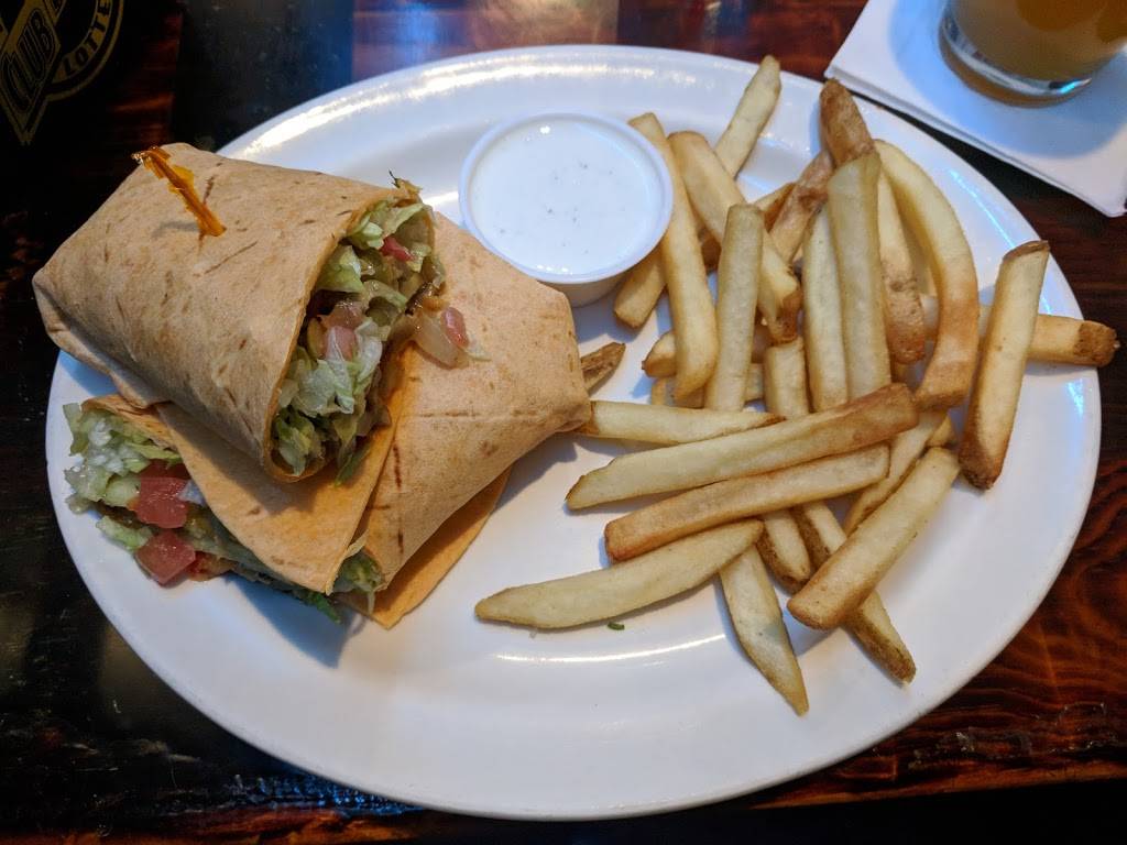 Moonraker Restaurant & Lounge | restaurant | 14490 Beadle Lake Road, (I-94, Exit 100), Battle Creek, MI 49014, USA | 2699627779 OR +1 269-962-7779