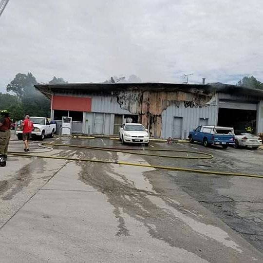 360 TRUCK STOP | restaurant | 11201 Patrick Henry Hwy, Amelia Court House, VA 23002, USA | 8045614719 OR +1 804-561-4719