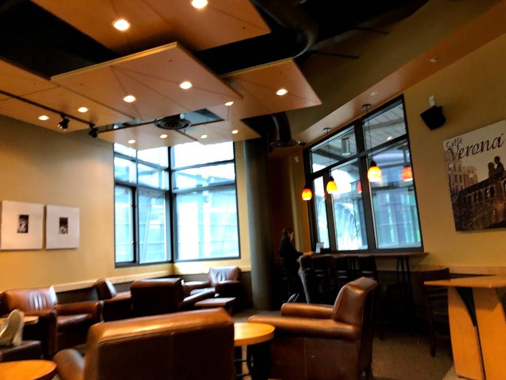 Starbucks | cafe | 2911 Woodside Drive, Cincinnati, OH 45221, USA | 8007827282 OR +1 800-782-7282